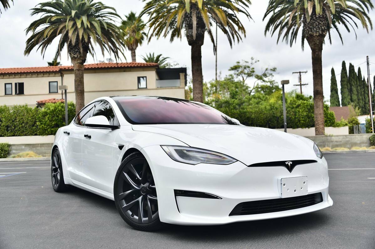 Tesla Model S Plaid 2021